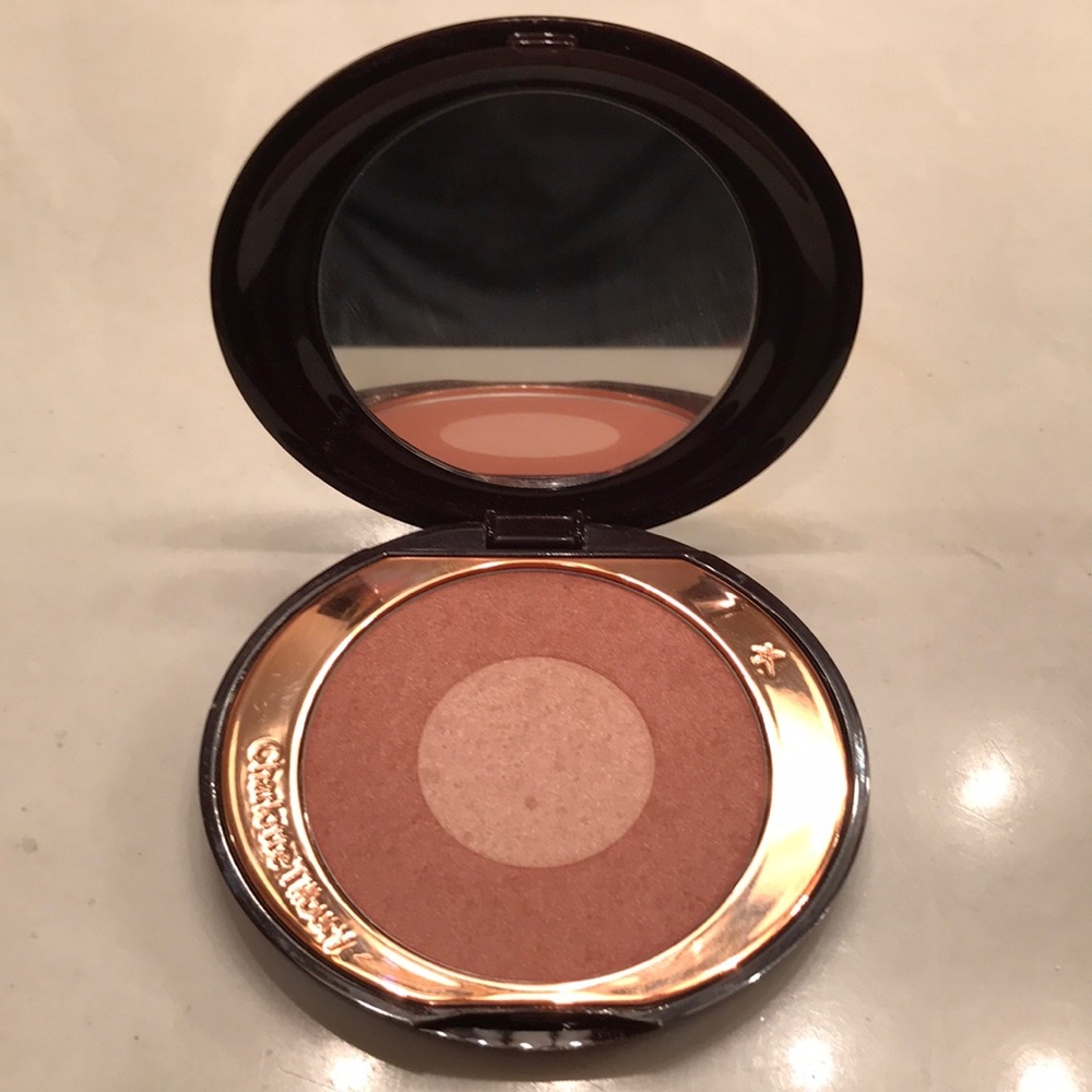 Charlotte Tilbury Cheek to Chic Blush Pillow Talk